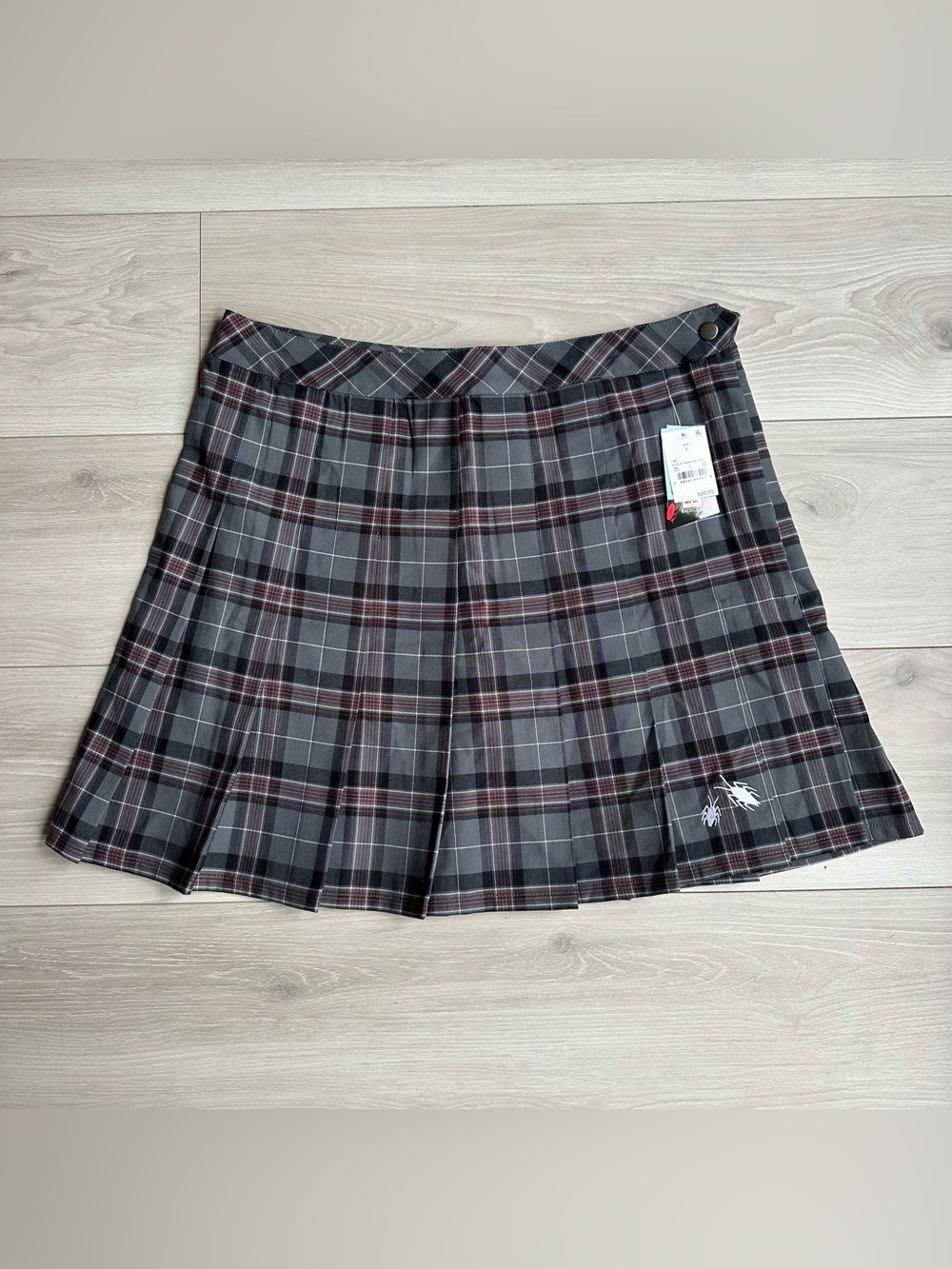 Beetlejuice Women’s Plaid Pleated Mini Skirt in Gray and Burgundy